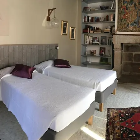 B&B La Maison Des Matignon 1 4*